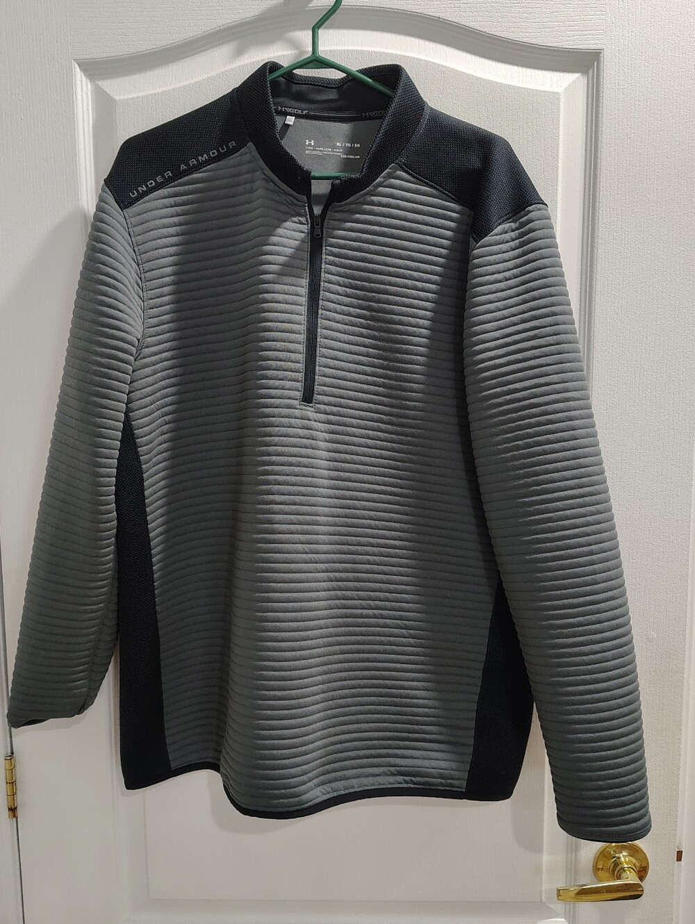 Under Armour Men's Gray Quilted Half-Zip Sweater